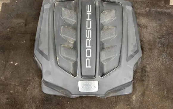 Porsche Macan (95B) Engine cover (trim) 95B103925E 95G953923D 95B103925G