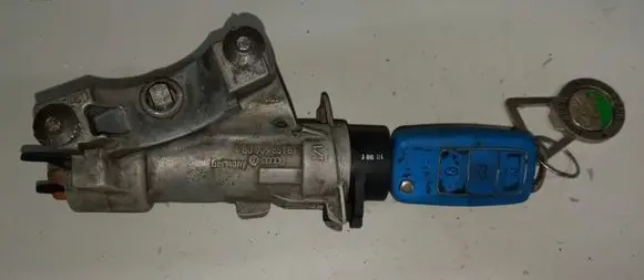 Volkswagen Golf IV Ignition lock 4B0905851B