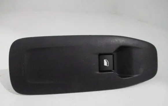 Peugeot 208 Electric window control switch 96751118ZD 112922