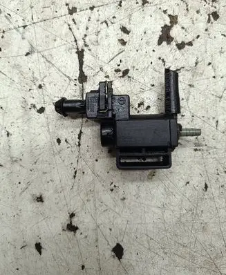 Volvo XC60 Turbo solenoid valve 31339879 70051502