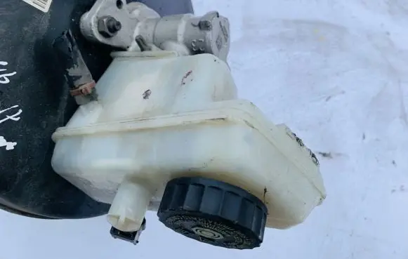 Renault Laguna III Master brake cylinder 0204051440