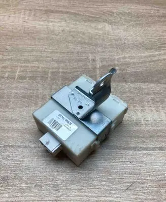 Toyota Avensis T250 Door control unit/module 8974105070 LHD