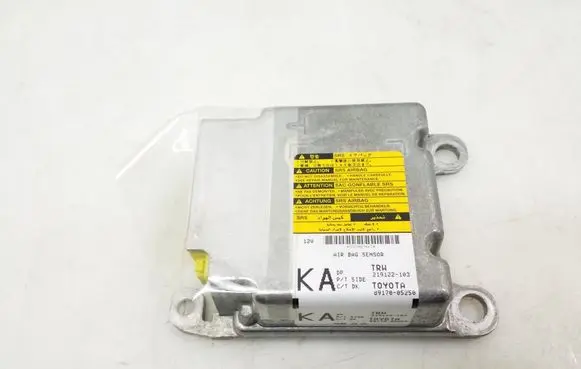 Toyota Avensis T270 Airbag control unit/module 8917005250