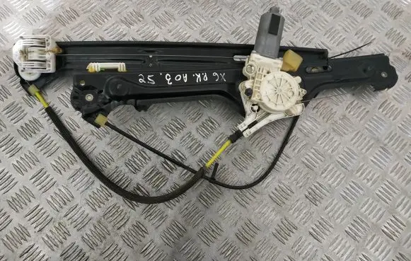 BMW X6 E71 Front door window regulator motor 6967261 7267663S