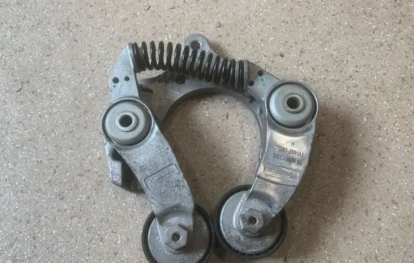 Hyundai Tucson IV NX4 Alternator belt tensioner 252812MHA1