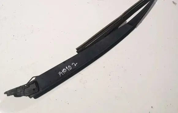 Mercedes-Benz A W169 Front wiper blade arm