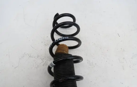 Volvo V90 Cross Country Front coil spring 