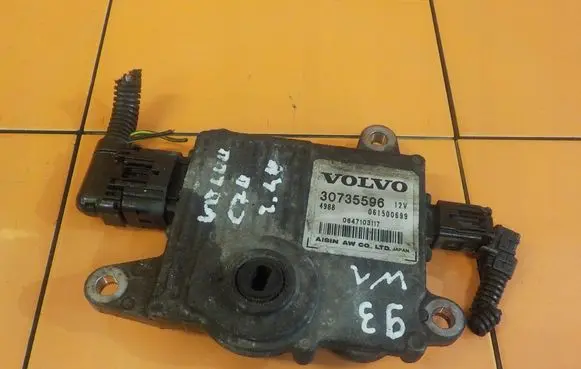 Volvo C70 Torque split ecu control unit/module 30735596 POZYCJONER