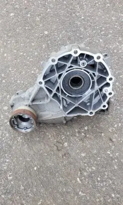 Maserati Ghibli Gearbox transfer box case 06700081380