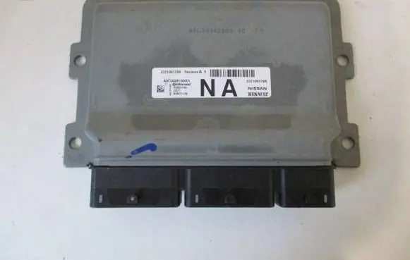 Dacia Logan II Engine control unit/module 237109775R