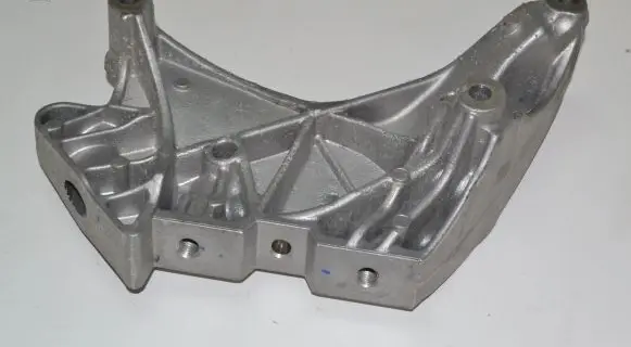 Volkswagen Sharan Engine mounting bracket 06J199207P
