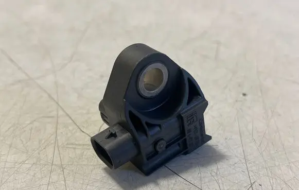 Porsche Taycan 9J1 Airbag deployment crash/impact sensor 4N0959651D
