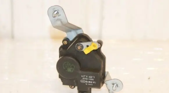 Hyundai Getz Tailgate/trunk/boot lock/catch/latch 957501C000