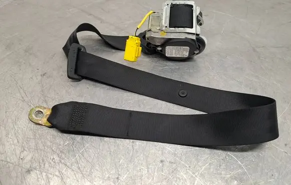 Volkswagen Golf V Front seatbelt 1K4857706 602213300