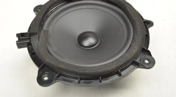 Volvo C70 Front door speaker 8676935