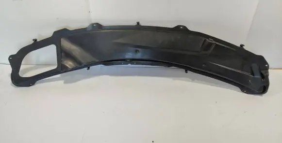Mercedes-Benz ML W164 Engine bonnet/hood lock trim molding A1648800205