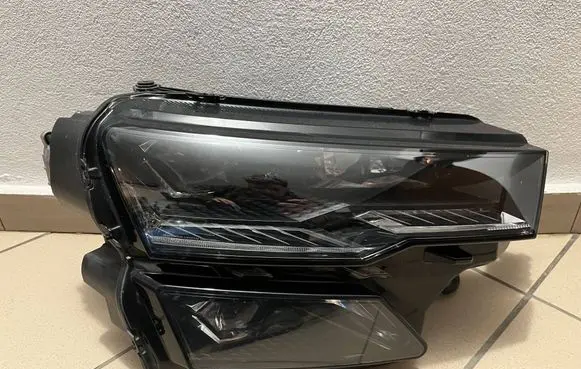 Skoda Karoq Headlight/headlamp 57B941036