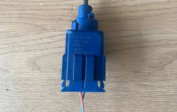 Audi A6 S6 C6 4F Brake pedal sensor switch 1J0927189 19322002