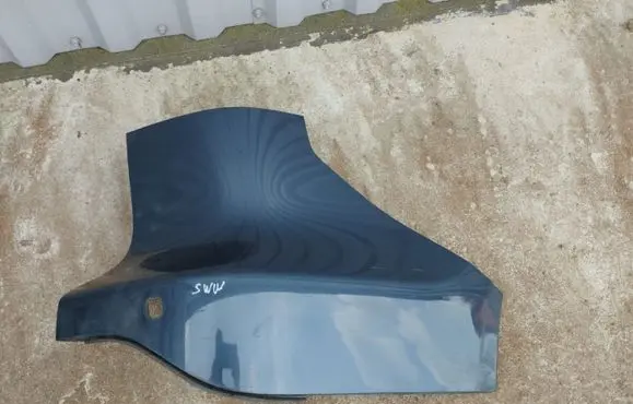 Rear bumper corner part panel trim