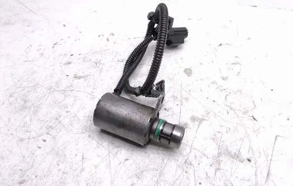 Volvo S60 Camshaft vanos timing valve 30757801
