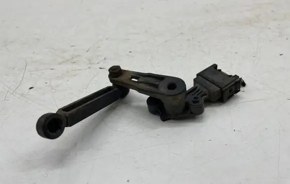BMW iX3 G08 Rear height level sensor lever 6895467