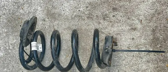 BMW X1 F48 F49 Rear coil spring 33536872297 6872297