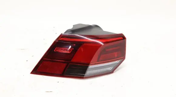 Volkswagen Golf VIII Rear/tail lights 5H0945095C