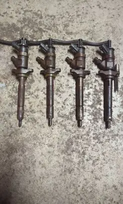 Ford Focus Fuel injector 0445110353