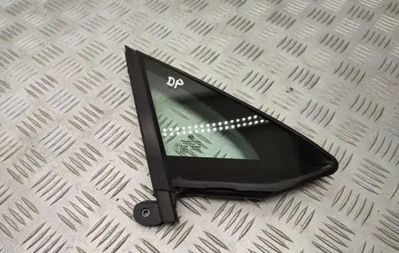 Volkswagen PASSAT B8 Front triangle window/glass 43R011026 3G0845114C
