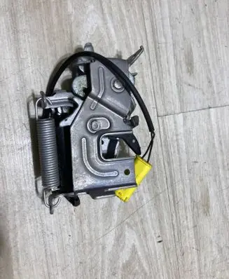 BMW 1 F70 Engine bonnet/hood lock/catch 5A35FD6