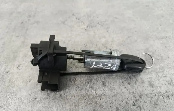 Opel Meriva A Ignition lock 90519056