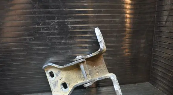 Citroen C5 Tailgate/trunk/boot hinge
