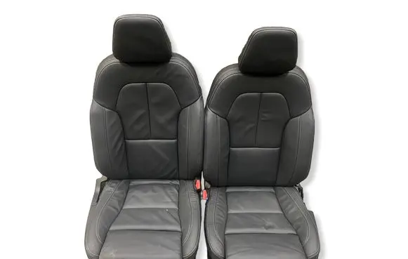 Volvo XC40 Seat set 