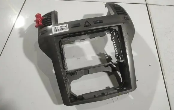 Opel Zafira B Center console 13162556