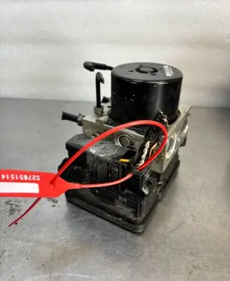 Ford Focus ABS Pump BV612C405AF 10096101403