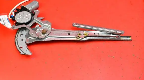 Honda HR-V Front door window regulator with motor