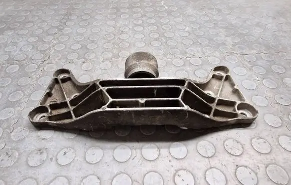 BMW 7 E38 Gearbox mounting bracket 1094779