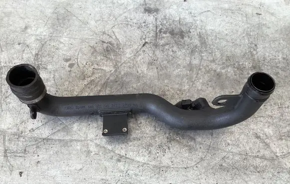 Audi A6 S6 C5 4B Intercooler hose/pipe 8d0145840M