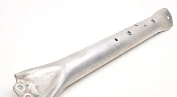 Tesla Model S Front strut bar 1028650