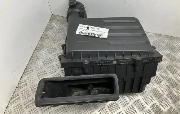Skoda Octavia Mk3 (5E) Air filter box 5Q0129607S 04L906461B