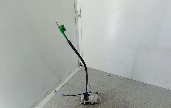 Fiat Fiorino Front door lock 