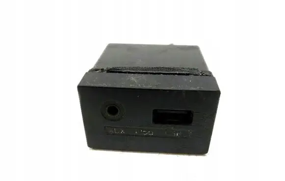 Hyundai i30 AUX in-socket connector 96120-2R500