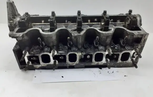 Opel Vectra C Engine head 55193091