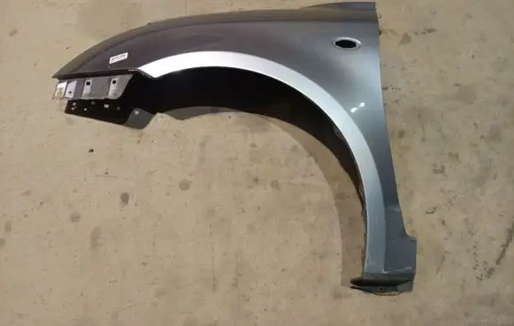 Suzuki Swift I Fender