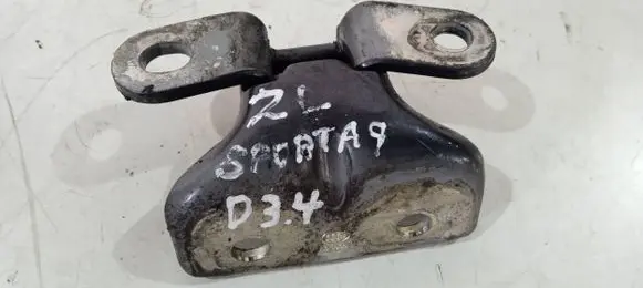 KIA Sportage Rear door lower hinge