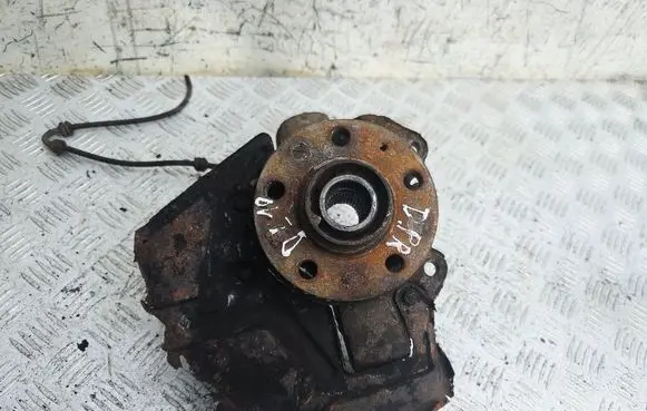Audi TT Mk1 Front wheel hub