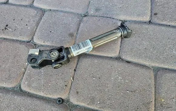 Opel Corsa F Steering wheel axle 9824737580