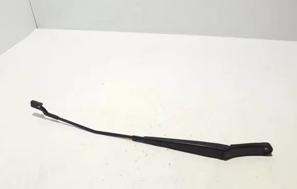 Skoda Kamiq Front wiper blade arm 657955410