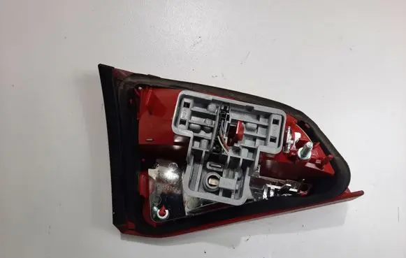 Audi A4 S4 B8 8K Tailgate rear/tail lights 8K9945094