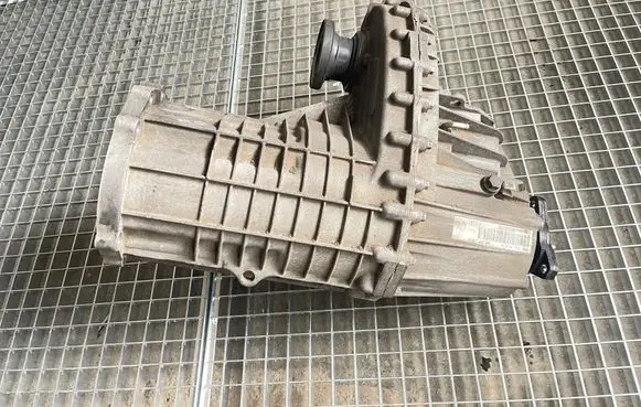 Volkswagen Touareg I Gearbox transfer box case 0AD341012K